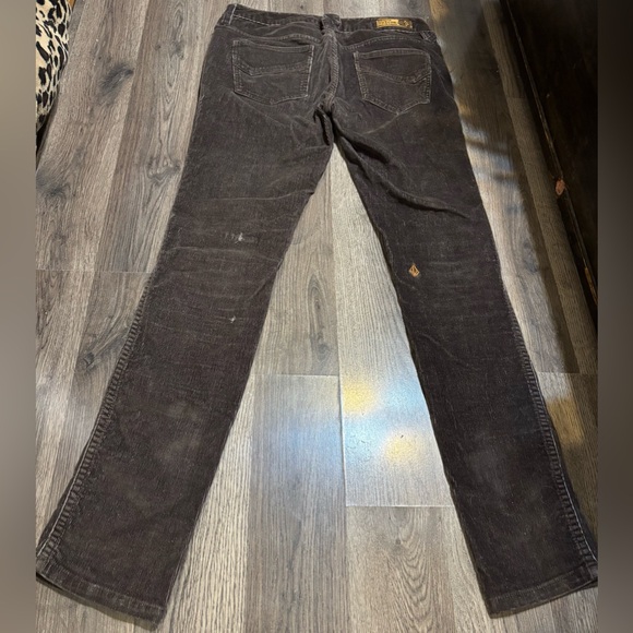 Women’s Volcom size 5 skinny cords - Picture 9 of 13